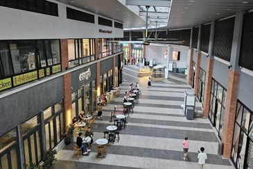 Tropika Bukit Jalil-Lovely Spacious Retail Podium 