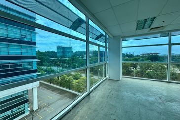 Prima 9 Cyberjaya-Nice Office w/Great View & Good Location for Rent 
