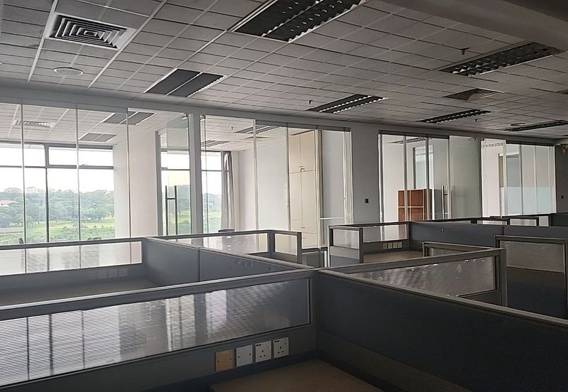 Sapura Mines-Awesome Scenery Modern Fully Fitted Office 