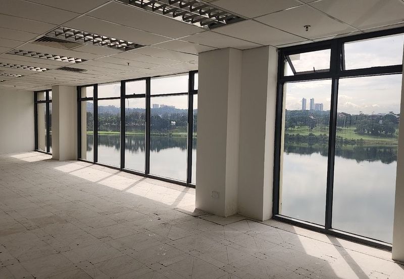 Sapura Mines-Minimalist Lovely Bare Fitted Office 