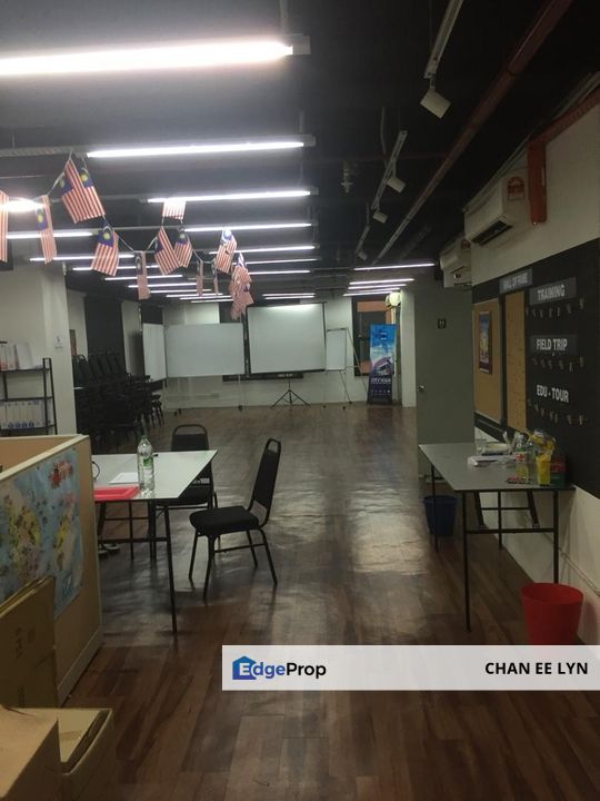 Megan Avenue1 KLCC-Minimalist Simple Partially Fitted Office for Rent, Kuala Lumpur, KLCC