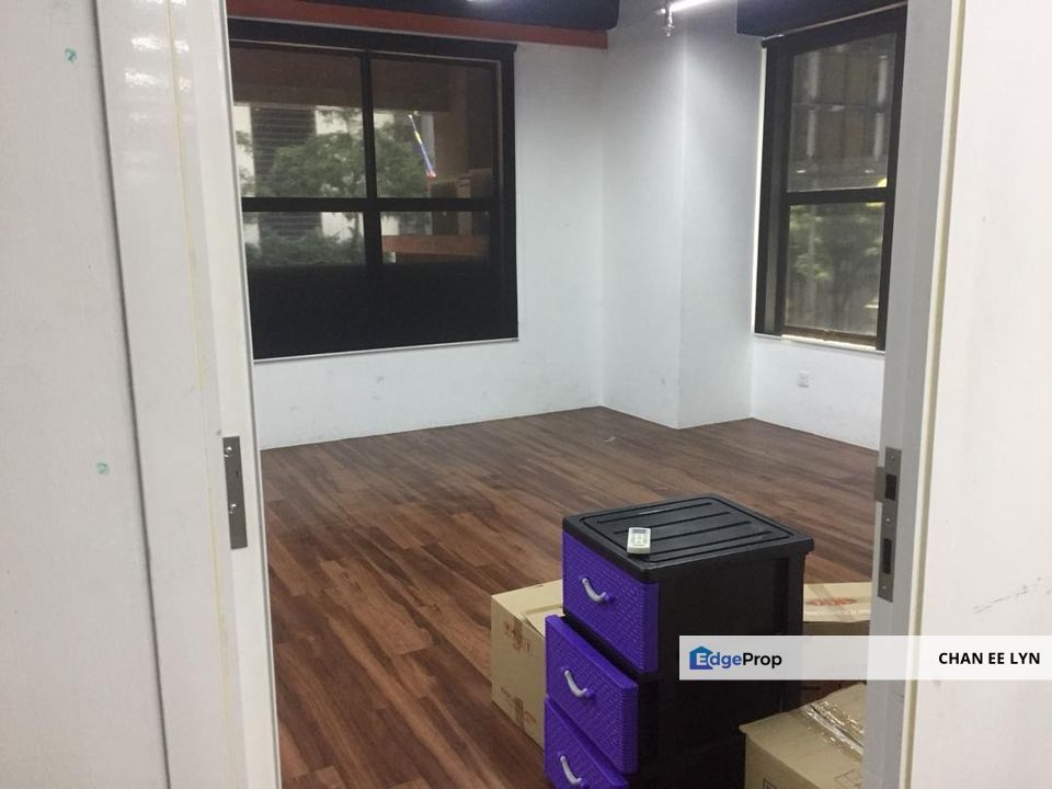 Megan Avenue1 KLCC-Minimalist Simple Partially Fitted Office for Rent, Kuala Lumpur, KLCC