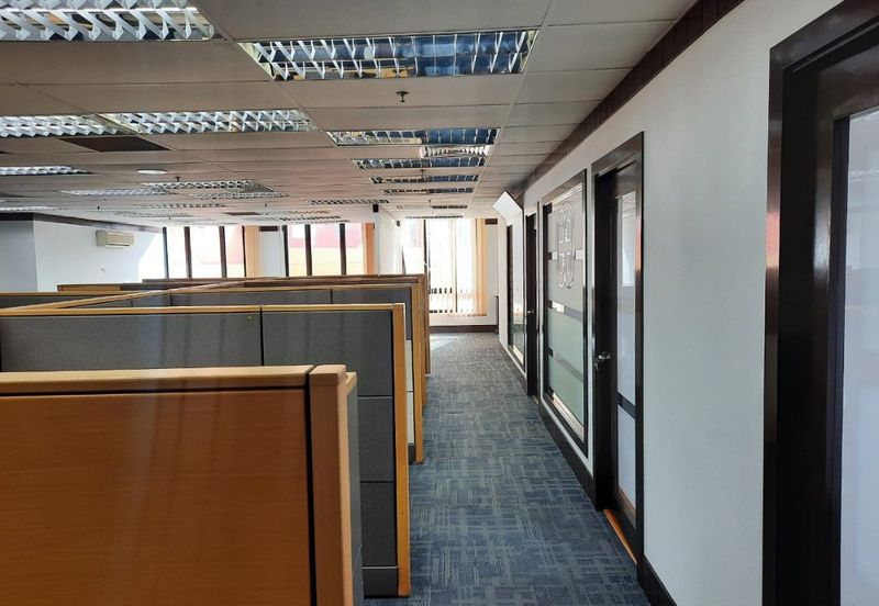 Menara Amcorp-Exquisitely Modern Fully Fitted Office for Sale