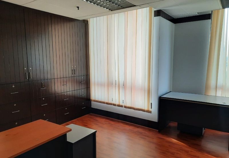 Menara Amcorp-Exquisitely Modern Fully Fitted Office for Sale