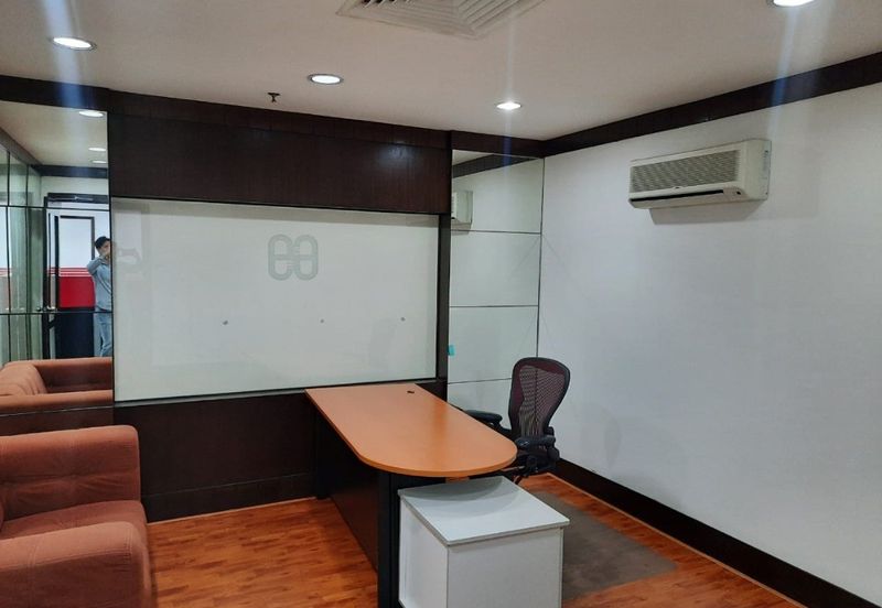 Menara Amcorp-Exquisitely Modern Fully Fitted Office for Sale