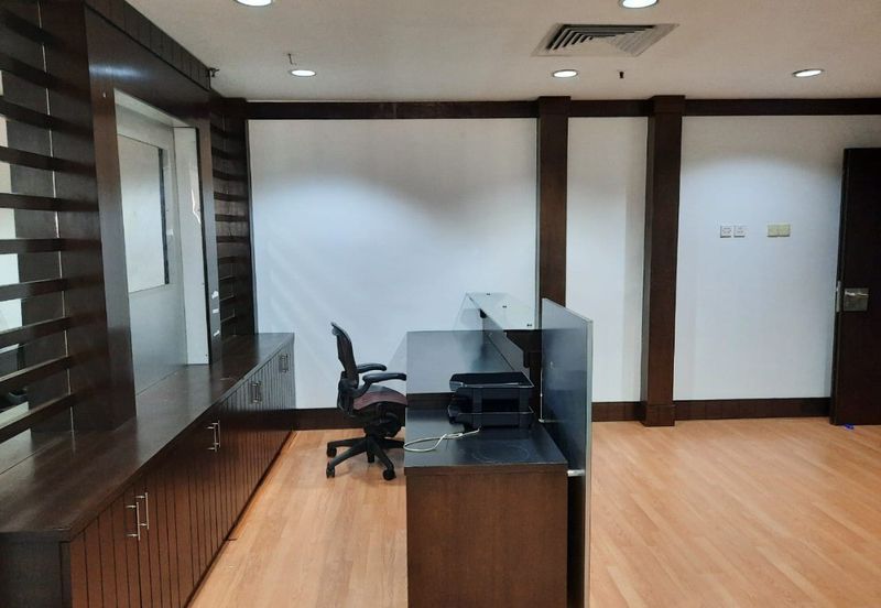 Menara Amcorp-Exquisitely Modern Fully Fitted Office for Sale