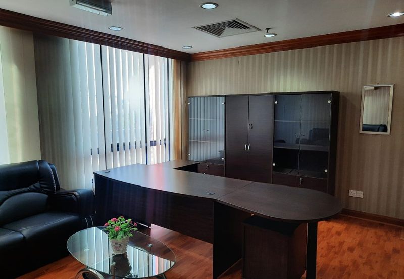 Menara Amcorp-Exquisitely Modern Fully Fitted Office for Sale