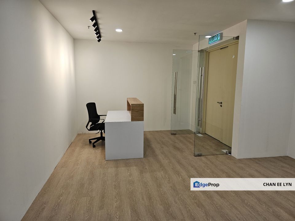 Menara Hlx - Lovely Newly Renovated Fully Fitted Office for Rent, Kuala Lumpur, KL City