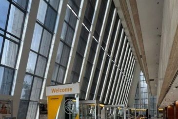 Menara Maybank - Ideal for Retail and Services, Event, Restaurant with High Ceiling