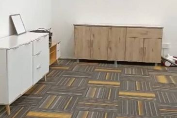 Soho Suites KLCC - Small, Minimalist Fitted Office w/ Great Rental