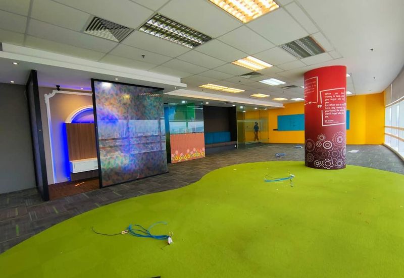 The Ascent @ Paradigm Mall