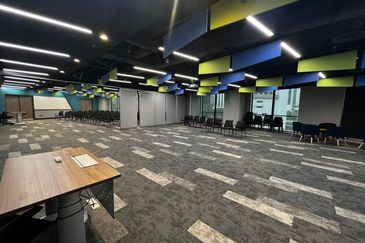 Menara HLX (formerly Menara HLA)