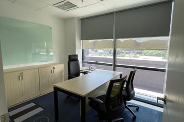 The Bousteador, Mutiara Damansara