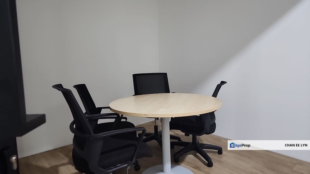 UOA Bangsar - Bright Nicely & Fully Fitted Office , Kuala Lumpur, Bangsar