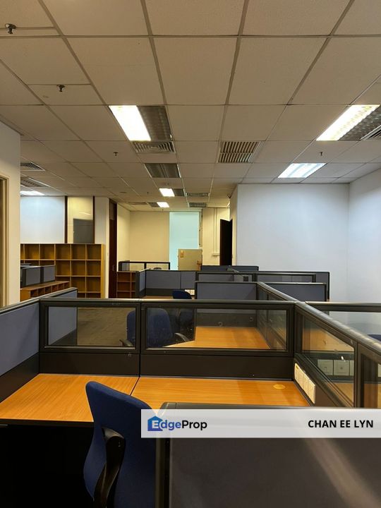 UOA Bangsar - Simple Fully Fitted Office w/Good Rent & Great View , Kuala Lumpur, Bangsar