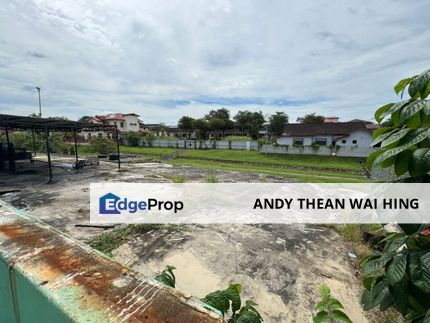 JB Town Bungalow For Rent / Suitable Cafe Business, Johor, Johor Bahru