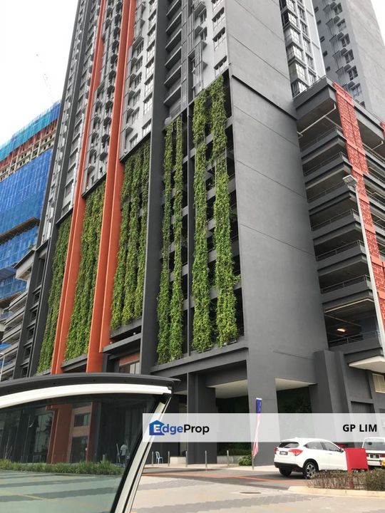 gravit8, Selangor, Klang