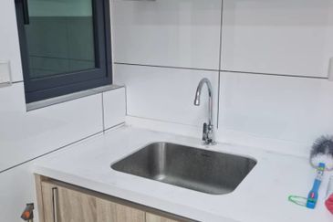 ambang botanic gm remia