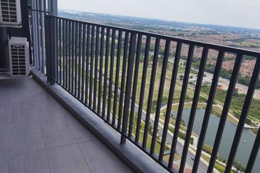 Adria Residence @ Gravit8