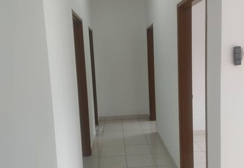 Azaria Apartment @ Bandar Paklands