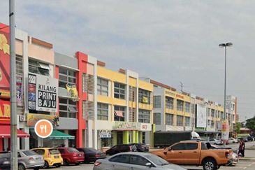 Ambang botaniac jalan kasuarina