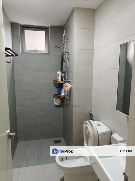 Gravit 8 andaman, Selangor, Port Klang