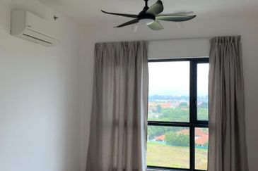 Ambang botanic gm remia apt