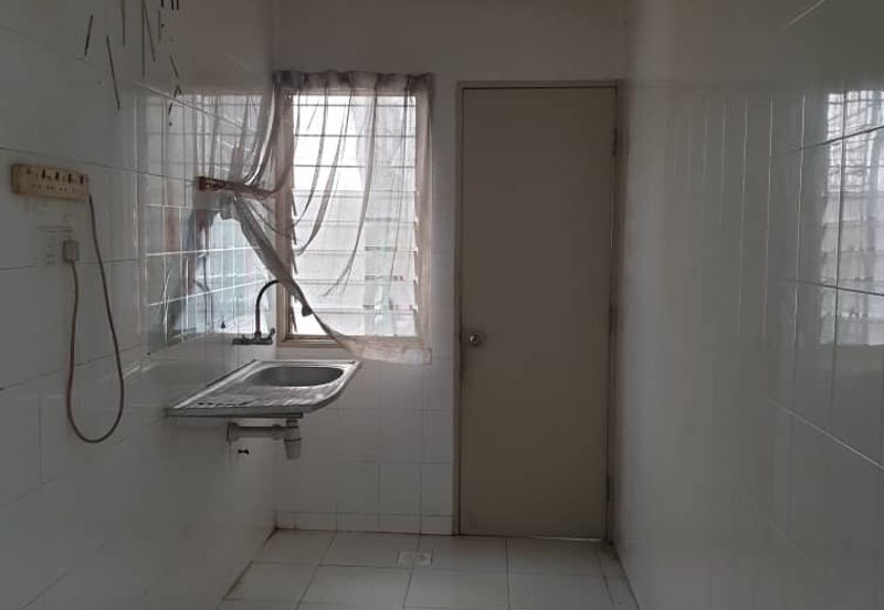 Pangsapuri Akasia, Bandar Botanic