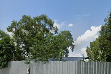 West Port, Pulau Indah