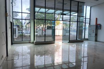 Taman berjaya park factory for rent 