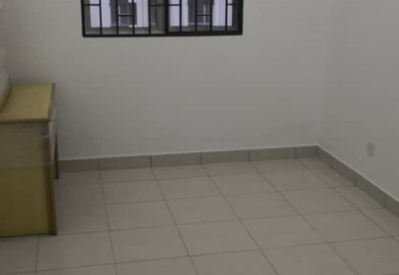 Azaria Apartment @ Bandar Paklands