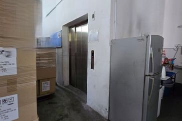 Tiong Nam Industrial Park @ Seksyen 51