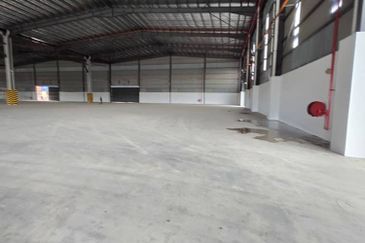 West Port, Pulau Indah