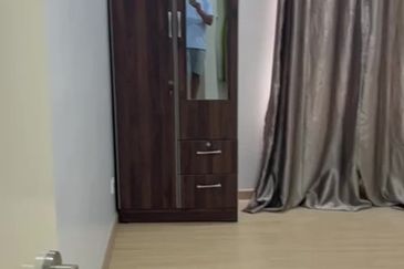 Gravit8 @ Klang South