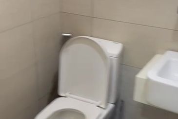 Gravit8 @ Klang South