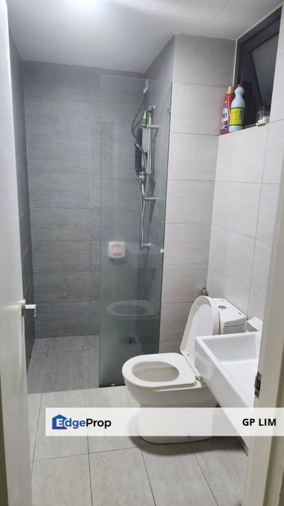 Gravit 8 Ashino , Selangor, Klang