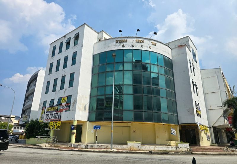 Prima Klang Avenue