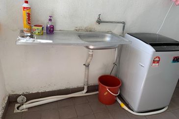 Pangsapuri Akasia, Bandar Botanic