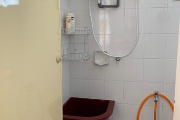 Pangsapuri Akasia, Bandar Botanic