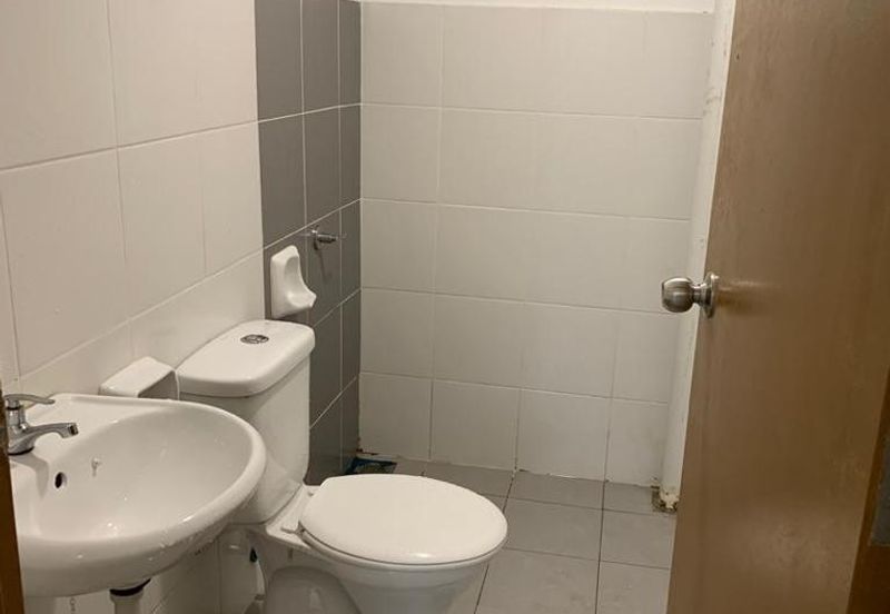 Azaria Apartment @ Bandar Paklands