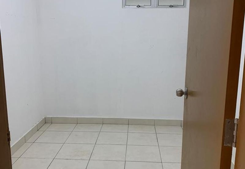 Azaria Apartment @ Bandar Paklands