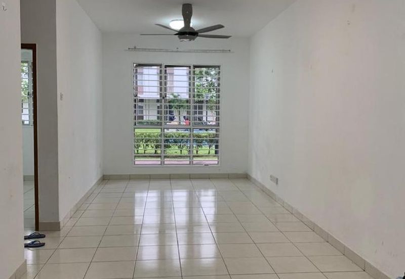 Azaria Apartment @ Bandar Paklands