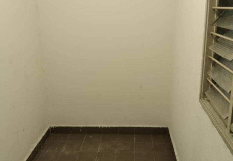 Pangsapuri Akasia, Bandar Botanic