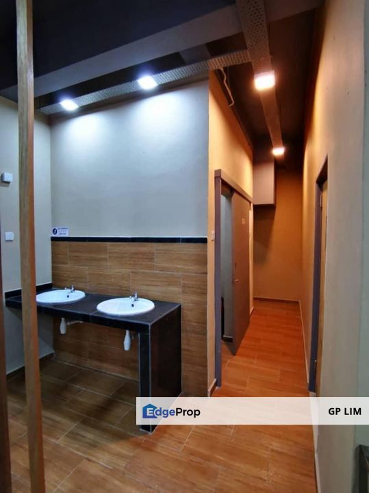Bandar puteri puchong shop for rent , Selangor, Puchong