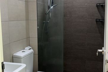 Gravit8 @ Klang South