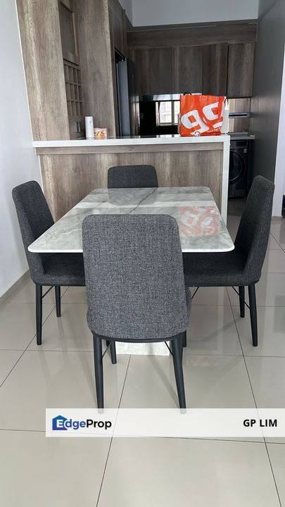 Adaman Gravit 8 apt, Selangor, Klang