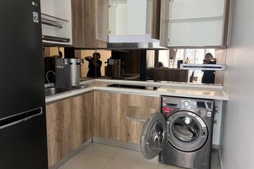 Gravit8 @ Klang South