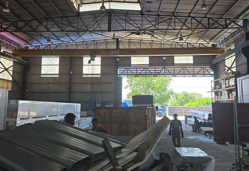 West Port, Pulau Indah