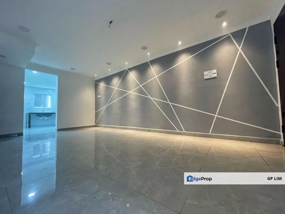 Taman desawan 2sty house for sale, Selangor, Klang