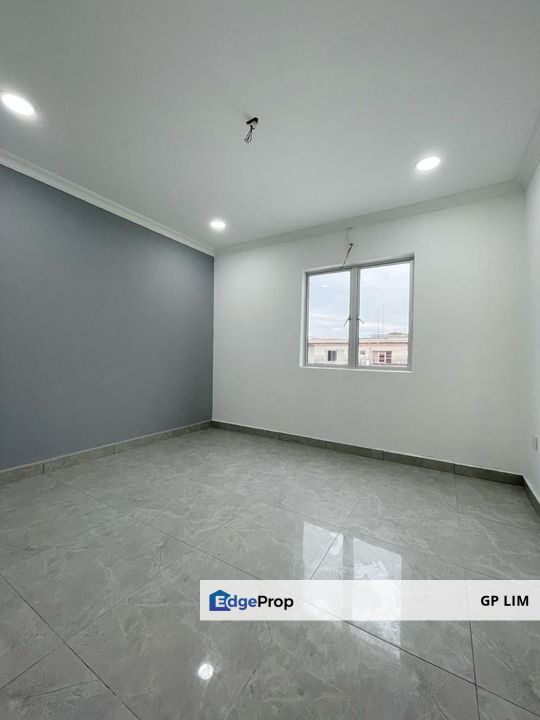 Taman desawan 2sty house for sale, Selangor, Klang